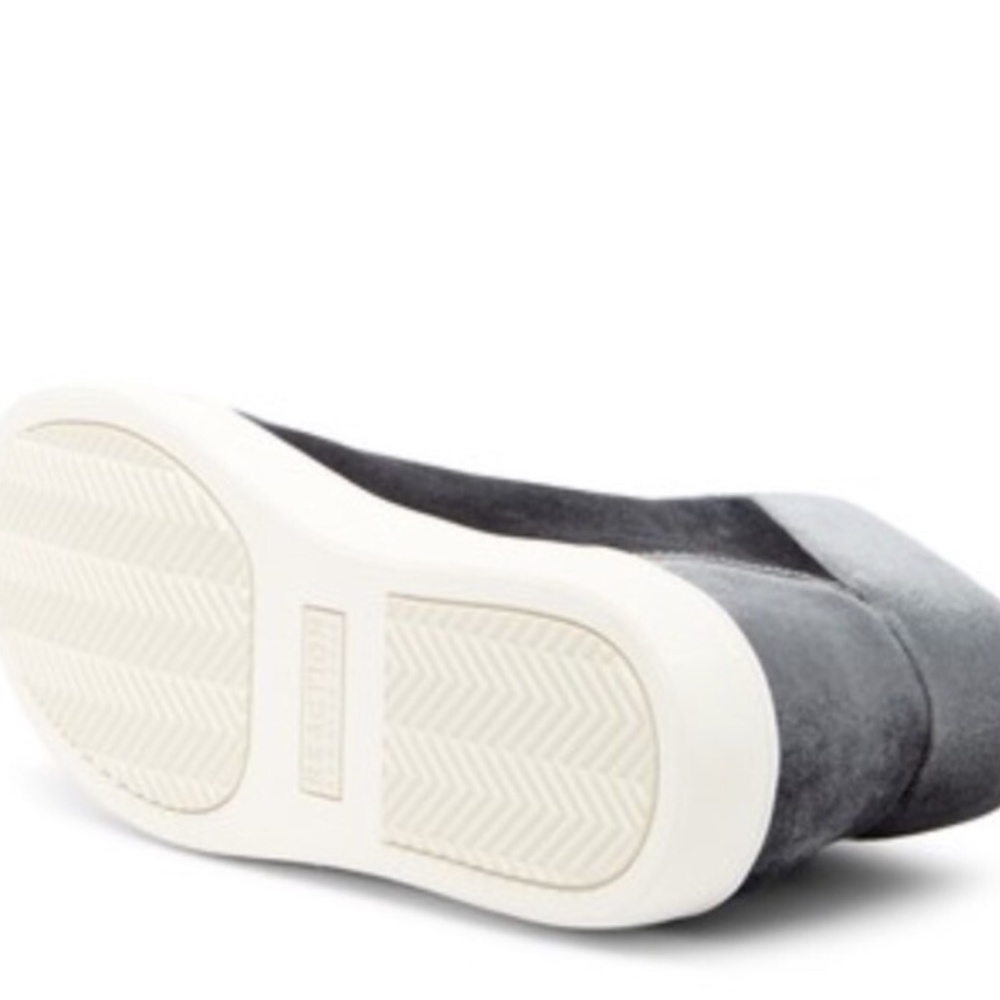 Kenneth Cole Reaction- Men's Road Velvet Sneaker - Picture 4 of 8